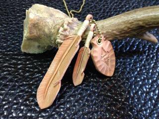 ʥLeather Feather necklace