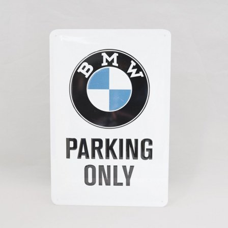 BMW専用駐車場看板