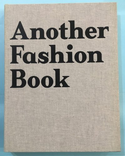Another Fashion Book  ハードカバー　洋書
