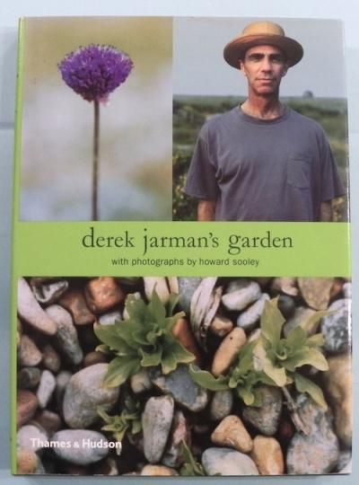 derek jarman's garden with photographs by howard sooleyǥ쥯㡼ޥ