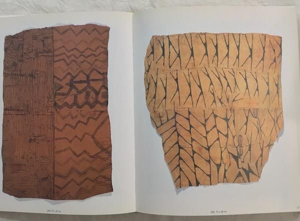 Mbuti design（ムブティ・デザイン） paintings by Pygmy women