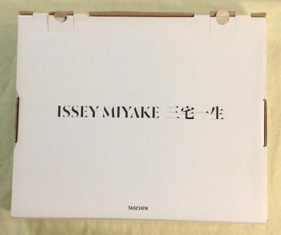 ISSEY MIYAKE