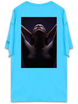 <strong>UNUSUAL</strong>REACH FOR THE HEAVEN T-SHIRT<br>RAGOON BLUE