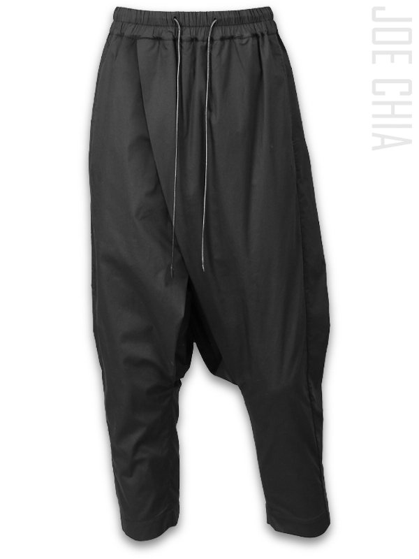 JOE CHIA - CROSS DRAPE DROP CROTCH PANTS - クロス ドレープ 