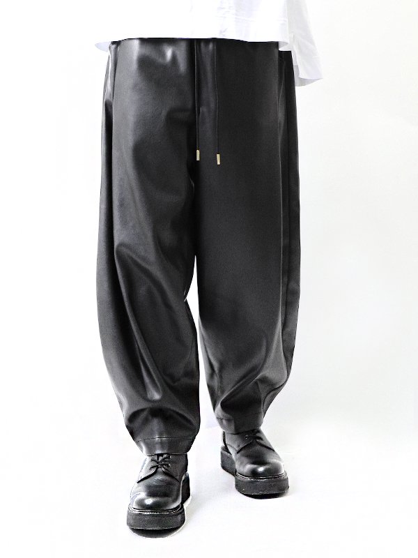 TAUPE - トープ - Vegan Leather Circus Pants - ヴィーガンレザー