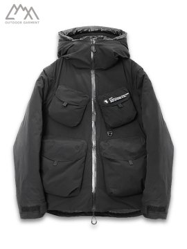 <strong>CMF OUTDOOR GARMENT</strong>LOTUS DOWN L7 JACKET<br>BLACK