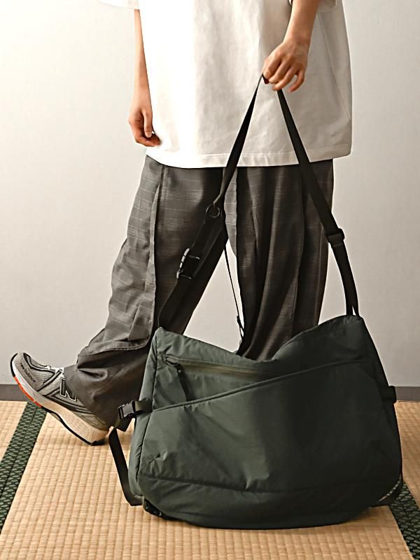 MELSIGN - メルサイン - Massive Puffer Shoulder Bag - SHINKIROU