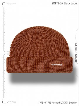 <strong>GOOPiMADE</strong>MB-9 RE-formed LOGO Beanie<br>PUMPKIN