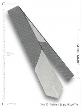 <strong>GOOPiMADE</strong>MA-T7  Stripe x Stripe Mixed Tie<br>MIXED ASH WHITE