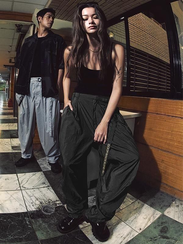 パンツ GOOPiMADE TIGHTBOOTH Strap Baggy Slacks GOOPiMADE® x TIGHTBOOTH - SP Strap Baggy Slacks - TIGHTBOOTH