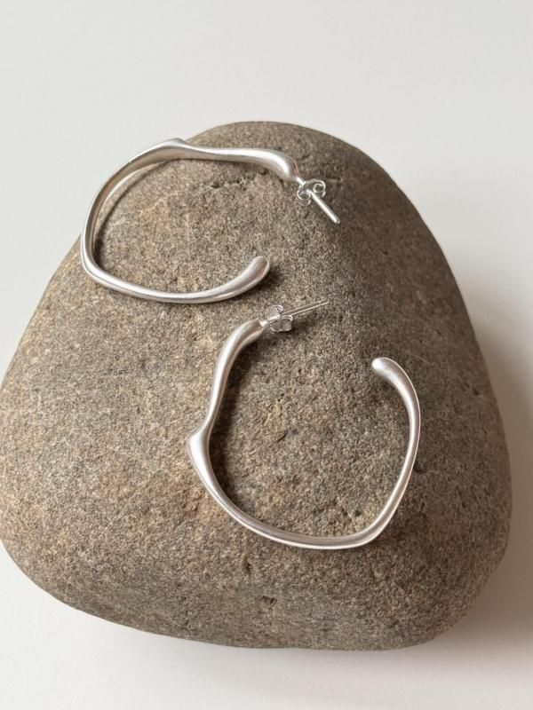 <img class='new_mark_img1' src='https://img.shop-pro.jp/img/new/icons58.gif' style='border:none;display:inline;margin:0px;padding:0px;width:auto;' />�ڥ˥奢�󥹥���С��ա��ץԥ�����silver925 �����Ϥ��ޤ�3����