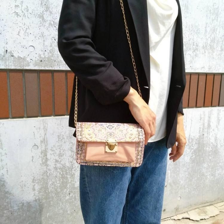 <img class='new_mark_img1' src='https://img.shop-pro.jp/img/new/icons34.gif' style='border:none;display:inline;margin:0px;padding:0px;width:auto;' /> Chain Mini Bag Pink