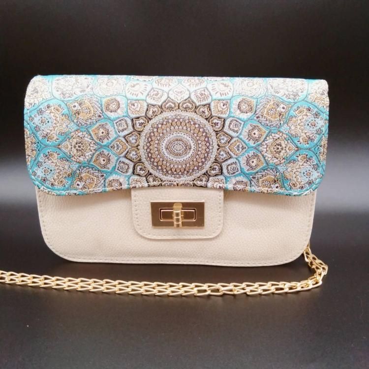 <img class='new_mark_img1' src='https://img.shop-pro.jp/img/new/icons1.gif' style='border:none;display:inline;margin:0px;padding:0px;width:auto;' /> Chain Bag Square Cream Light Blue