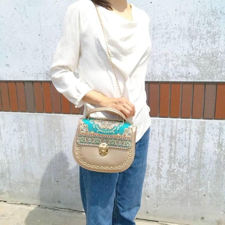 <img class='new_mark_img1' src='https://img.shop-pro.jp/img/new/icons34.gif' style='border:none;display:inline;margin:0px;padding:0px;width:auto;' /> Studs Bag Gold Green