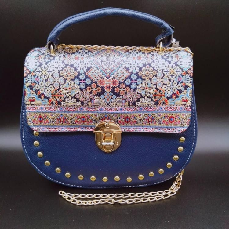 <img class='new_mark_img1' src='https://img.shop-pro.jp/img/new/icons34.gif' style='border:none;display:inline;margin:0px;padding:0px;width:auto;' /> Studs Bag Blue Navy Gold