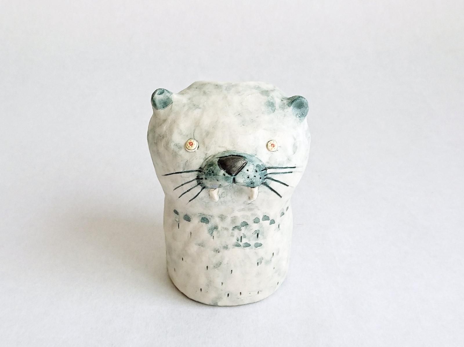 カワウソの花入 - 草舟オンラインショップ（金子佐知恵）| 陶器