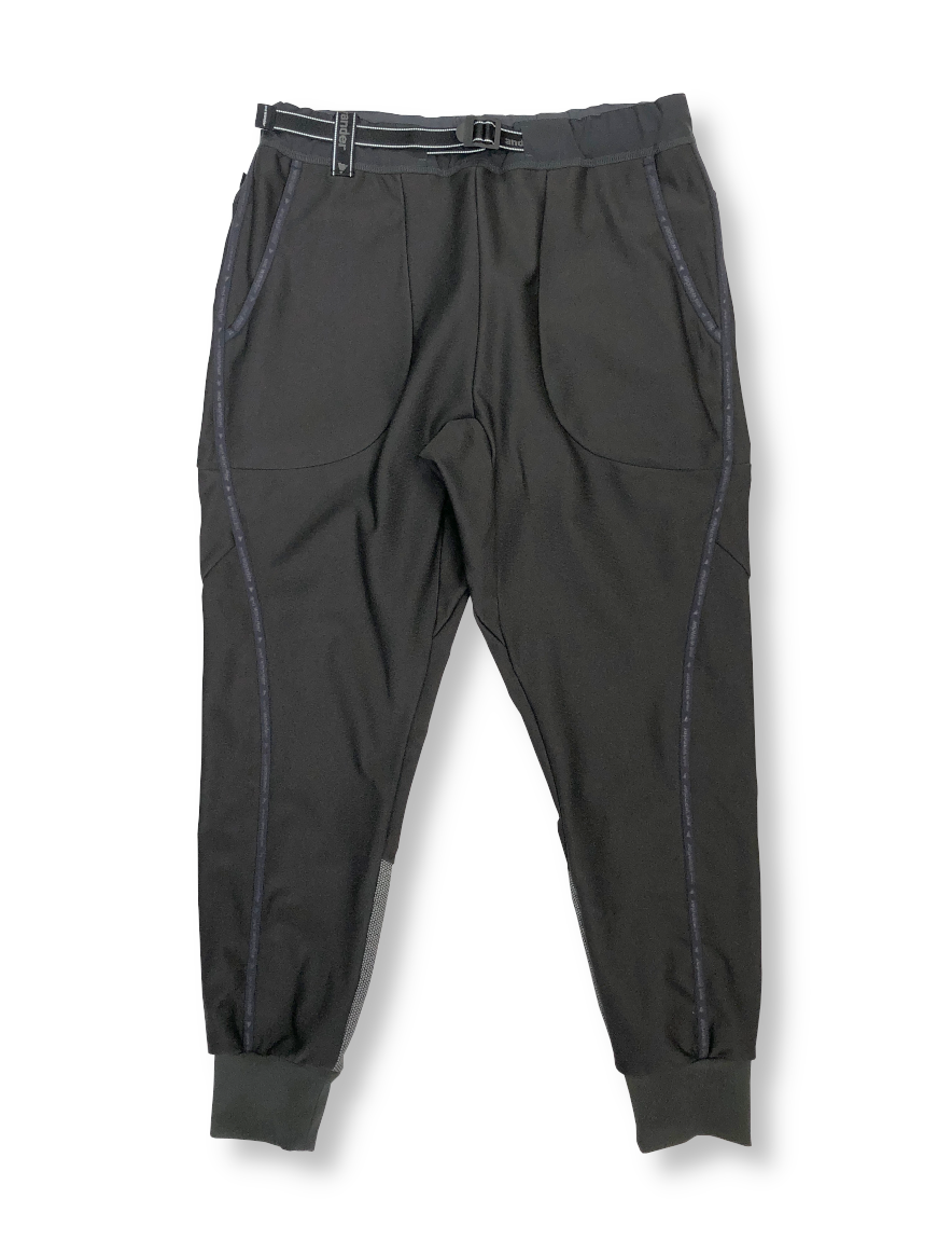 <img class='new_mark_img1' src='https://img.shop-pro.jp/img/new/icons50.gif' style='border:none;display:inline;margin:0px;padding:0px;width:auto;' />and wander - light fleece pants (CHARCOAL)