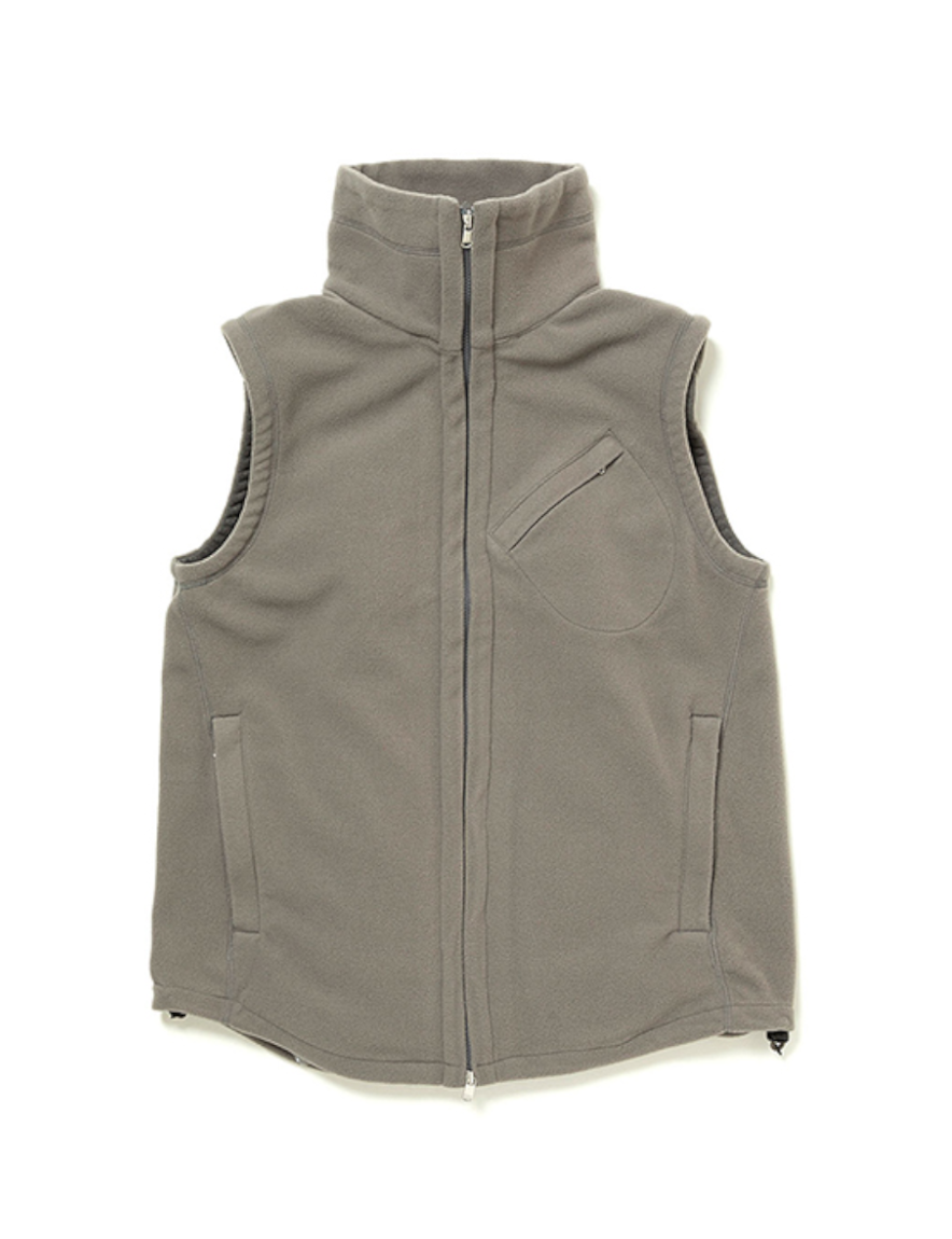 <img class='new_mark_img1' src='https://img.shop-pro.jp/img/new/icons50.gif' style='border:none;display:inline;margin:0px;padding:0px;width:auto;' />nonnative - HIKER VEST POLY FLEECE POLARTEC® (CEMENT)