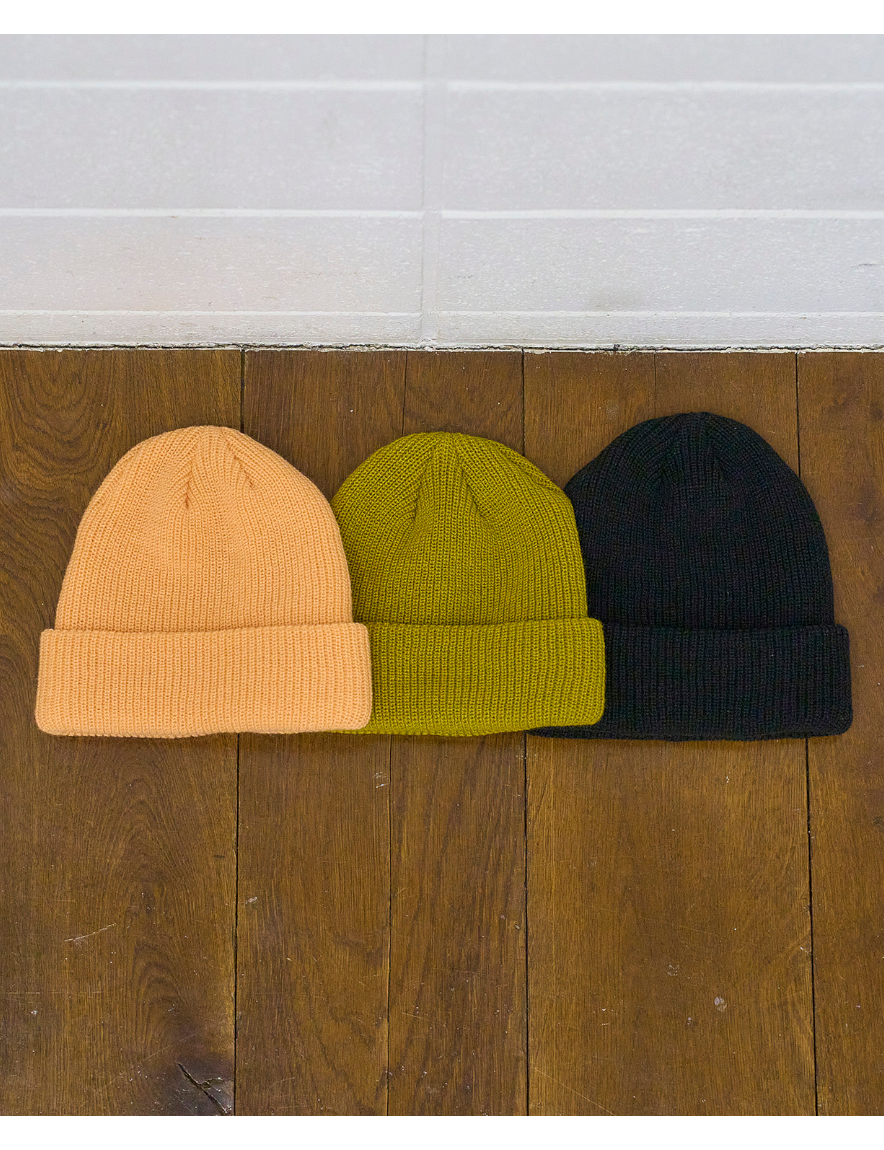 <img class='new_mark_img1' src='https://img.shop-pro.jp/img/new/icons1.gif' style='border:none;display:inline;margin:0px;padding:0px;width:auto;' />UNUSED - Knit cap