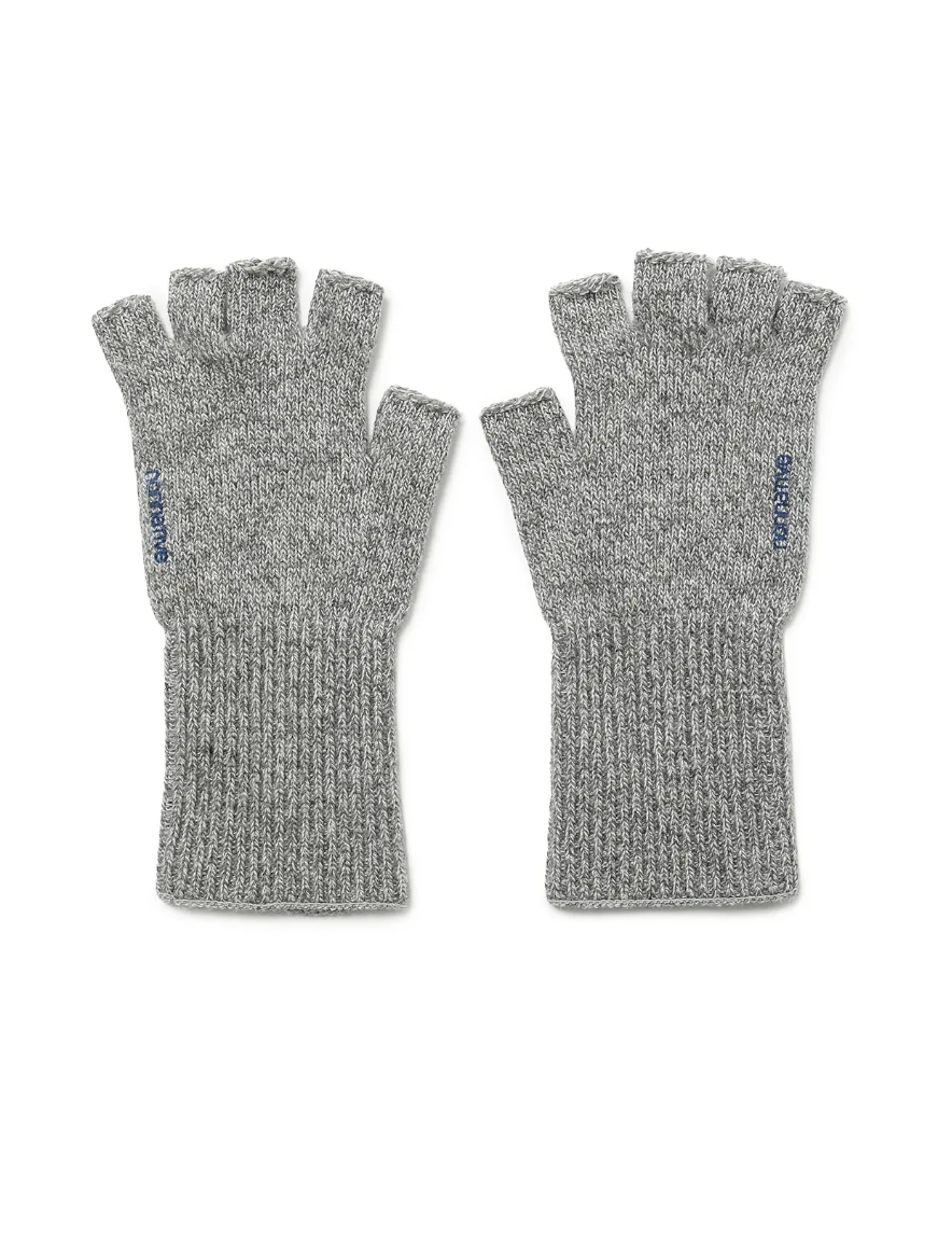 <img class='new_mark_img1' src='https://img.shop-pro.jp/img/new/icons1.gif' style='border:none;display:inline;margin:0px;padding:0px;width:auto;' />nonnative - DWELLER CUT OFF GLOVES WOOL YARN (OATMEAL)